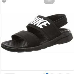 I’m looking for these nike women sandals